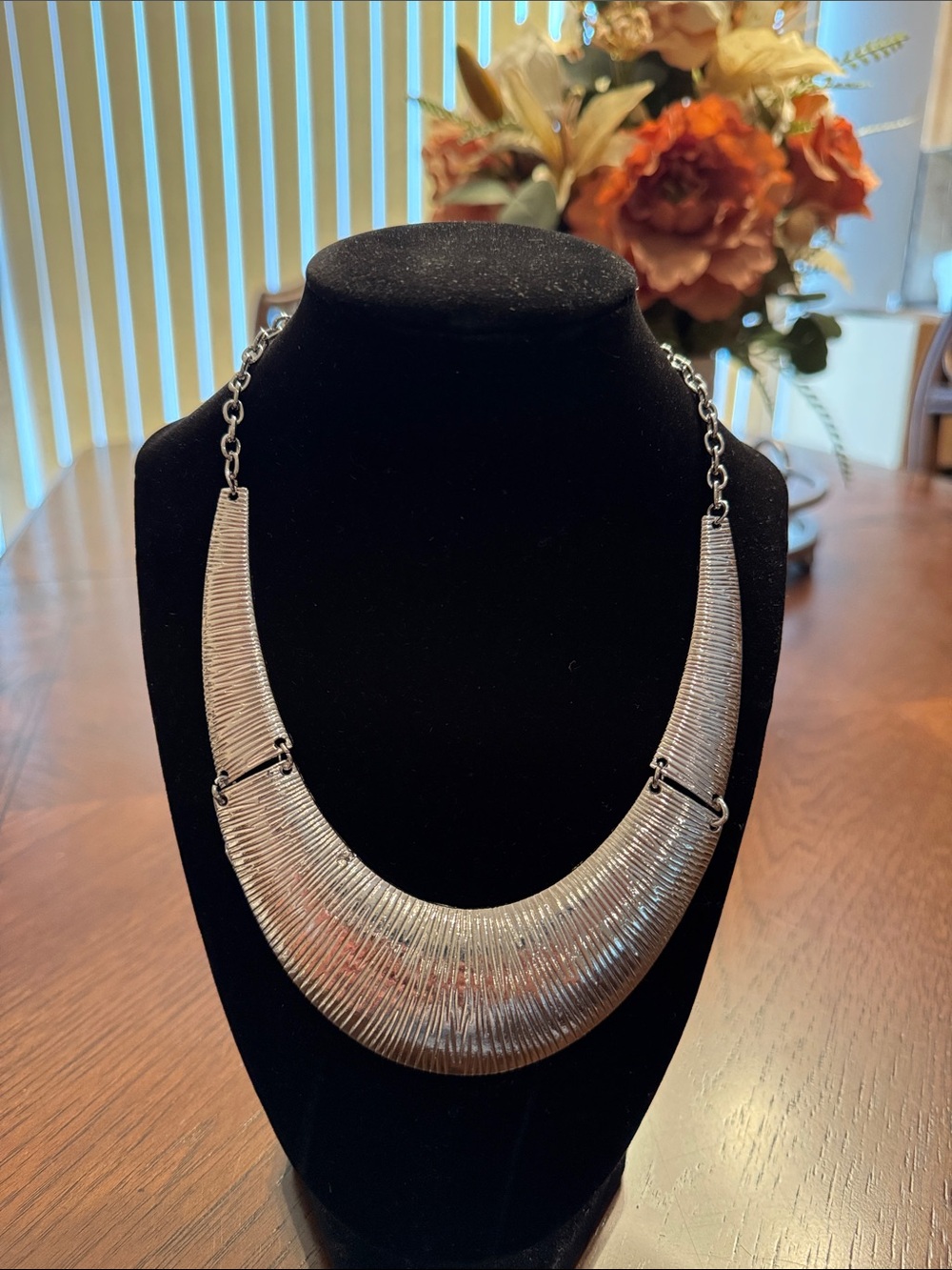 Silver Ribbed Collar Necklace - Women's Statement Jewelry